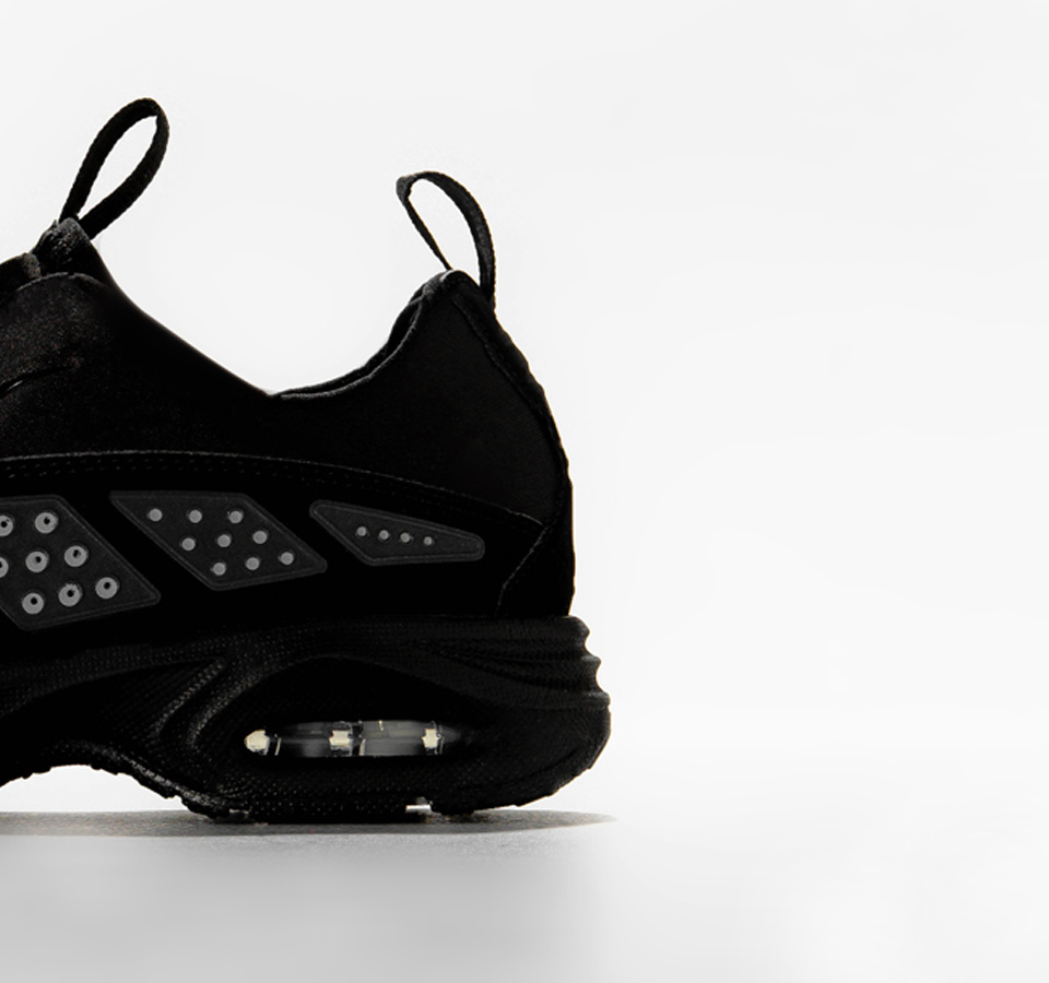 NIKE AIR MAX SNDR "TRIPLE BLACK" - D