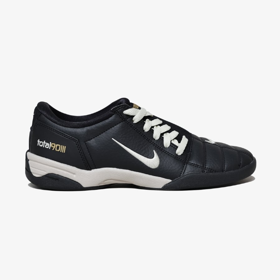 シューズ NIKE/TOTAL 90 20251110104340_2073997927_D.jpg