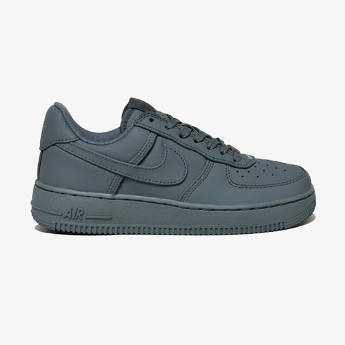 Tênis Nike Air Force 1 Low Retro PRM 
