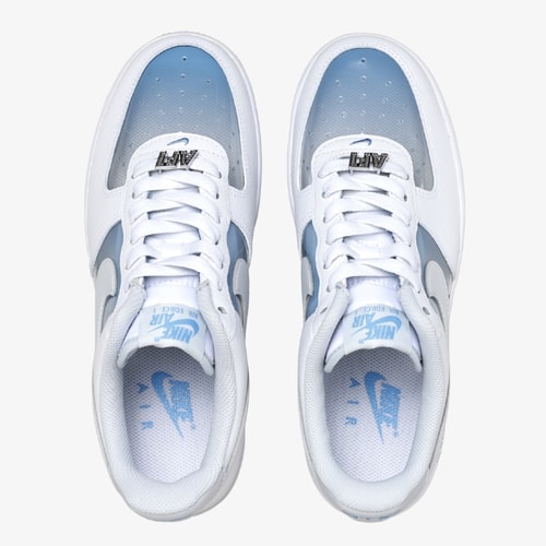 Tênis Nike Air Force 1 Retro QS 