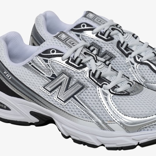 Tênis New Balance 740 