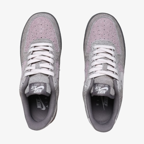 Tênis Nike Air Force 1 Low 07 