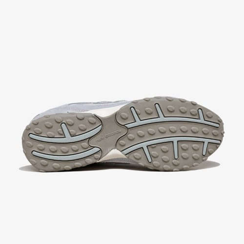 Tênis New Balance 204L 