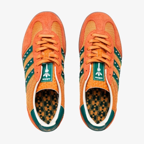 adidas gazelle silver green womens Hardies Gazelle Indoor (Rust Orange/Core Green) — Blue Flowers main image 0