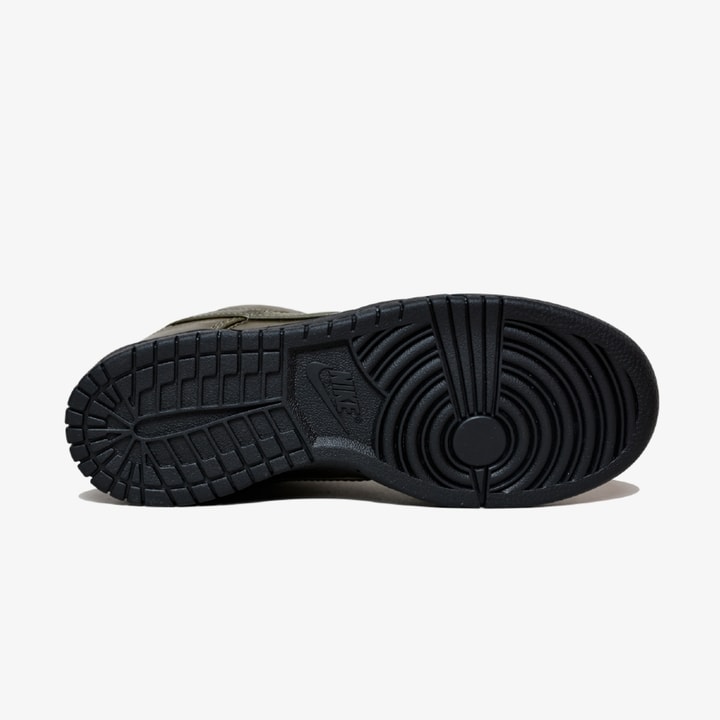Tênis Nike Dunk Low PRM QS 