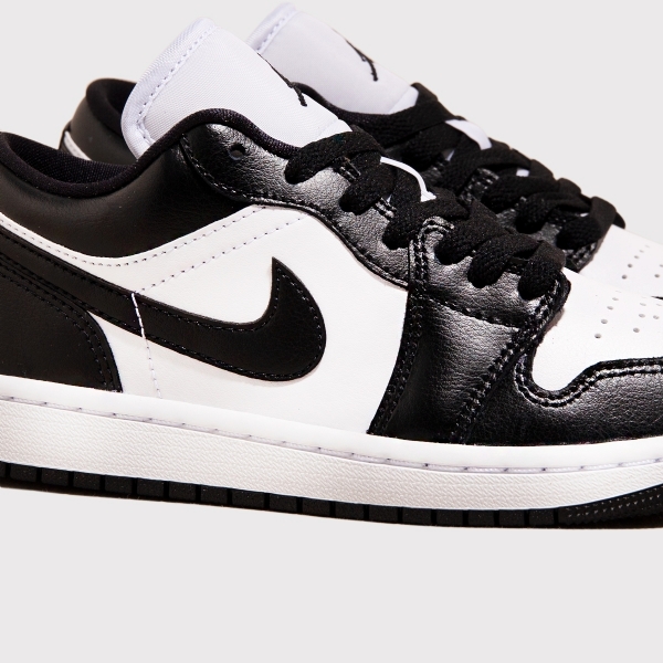 Tênis Air Jordan 1 Low "Black White" "Panda"