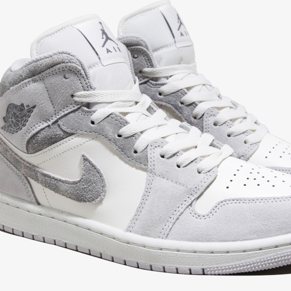 Tênis Air Jordan 1 Mid Se "Neutral Grey & Sail"