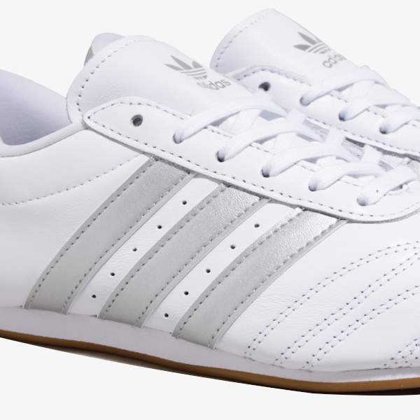 Tênis Adidas Taekwondo "Cloud White Silver Metallic"