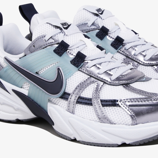 Tênis Nike V2K Run Women's ''Summit White Dark Obsidion''