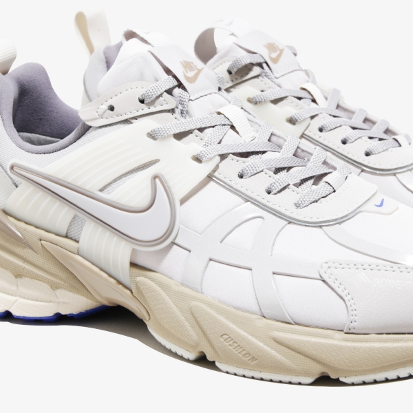 Tênis Nike V2K Run Gtx "Light Bone"