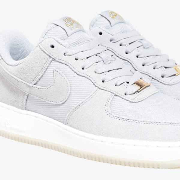 Tênis Nike Air Force 1 07 "Light Smoke Grey"