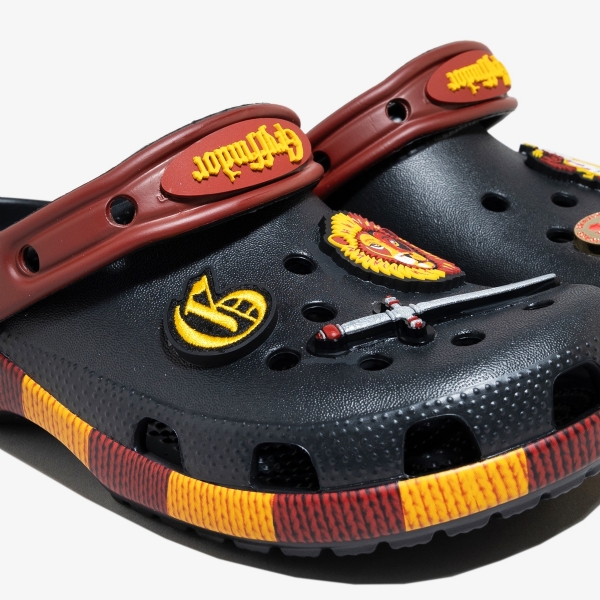 Sandália Crocs Gryffindor Classic Clog X Harry Potter "Black"