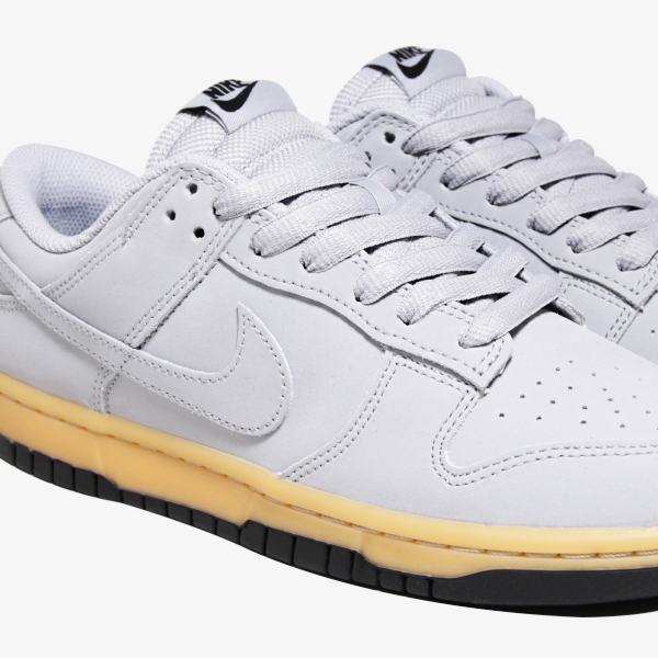Tênis Nike Dunk Low "Wolf Grey Gum Yellow"