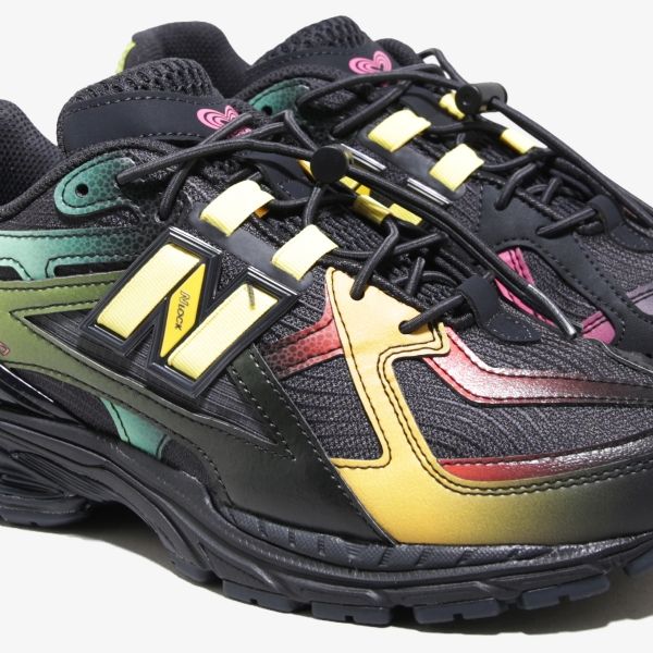 Tênis New Balance 1906U X Bricks & Wood "Echoes Of A Butterfly"