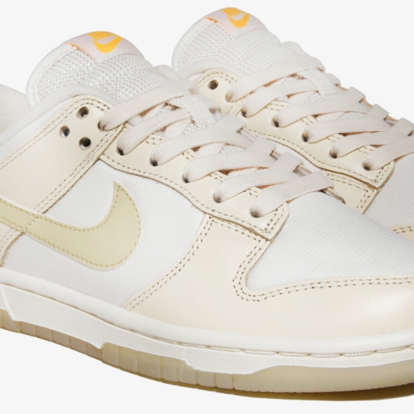 Tênis Nike Dunk Low Muslin "Team Gold"
