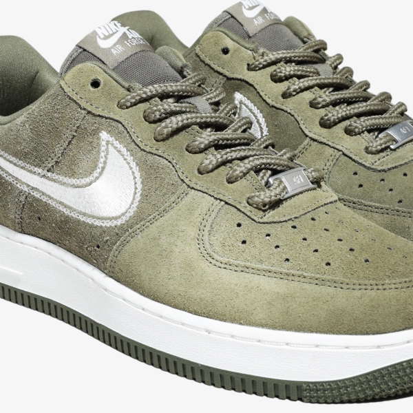 Tênis Nike Air Force 1 Low '07 "Medium Olive Sail"