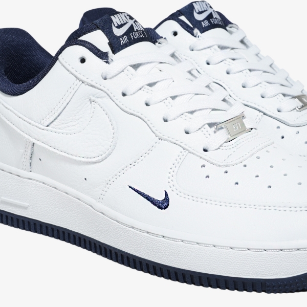 Tênis Nike Air Force 1 Low '07 LV8 "Photon Dust Obsidian"