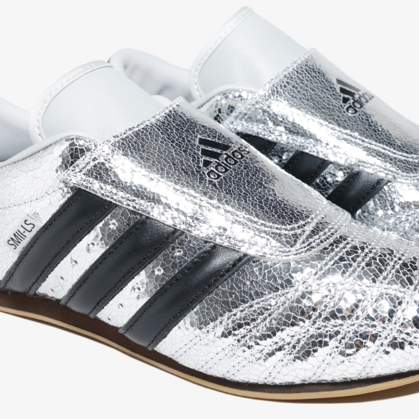Tênis Adidas Taekwondo Women's "Silver Metallic Core Black Gum"