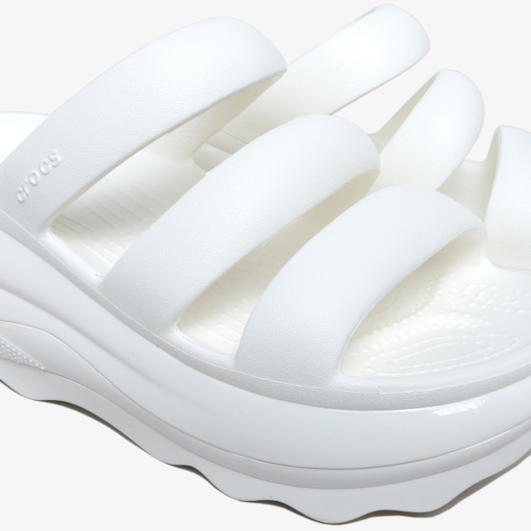Sandália Crocs Mega Crush Triple Strap ''Chalk''