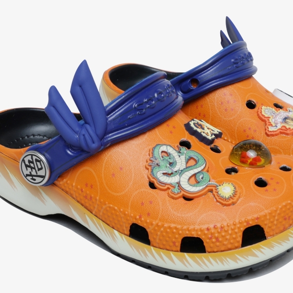 Sandália Crocs Clog Dragon Ball Z Goku ''Orange''