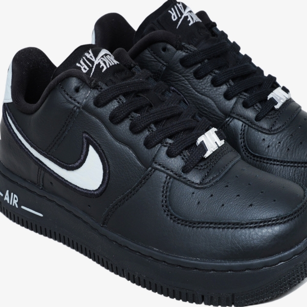 Tênis Nike Air Force 1 Low Dance "Black Metallic Silver"