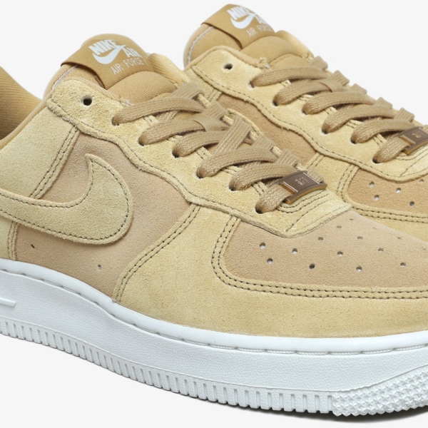 Tênis Nike Air Force 1 Low 07 "Club Gold"