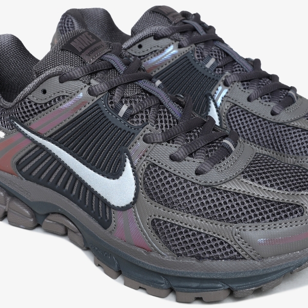 Tênis Nike Zoom Vomero 5 "Cave Stone"