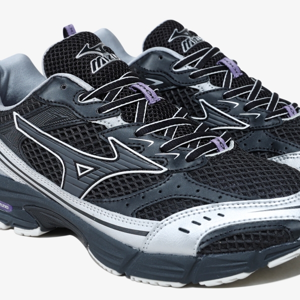 Tênis Mizuno MXR Millennium "Black Silver"