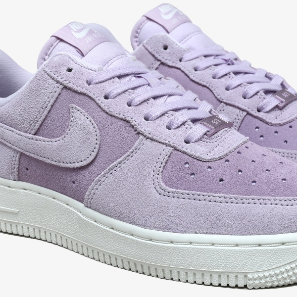 Tênis Nike Air Force 1 07 "Doll Sail"