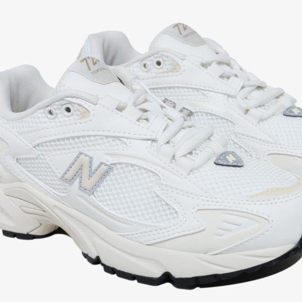 Tênis New Balance 725 "White Beige"