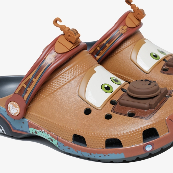 Sandália Crocs Clog X Cars "Mater"
