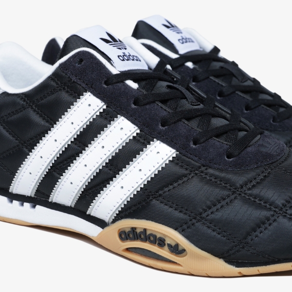 Tênis Adidas Adiracer LO "Black"