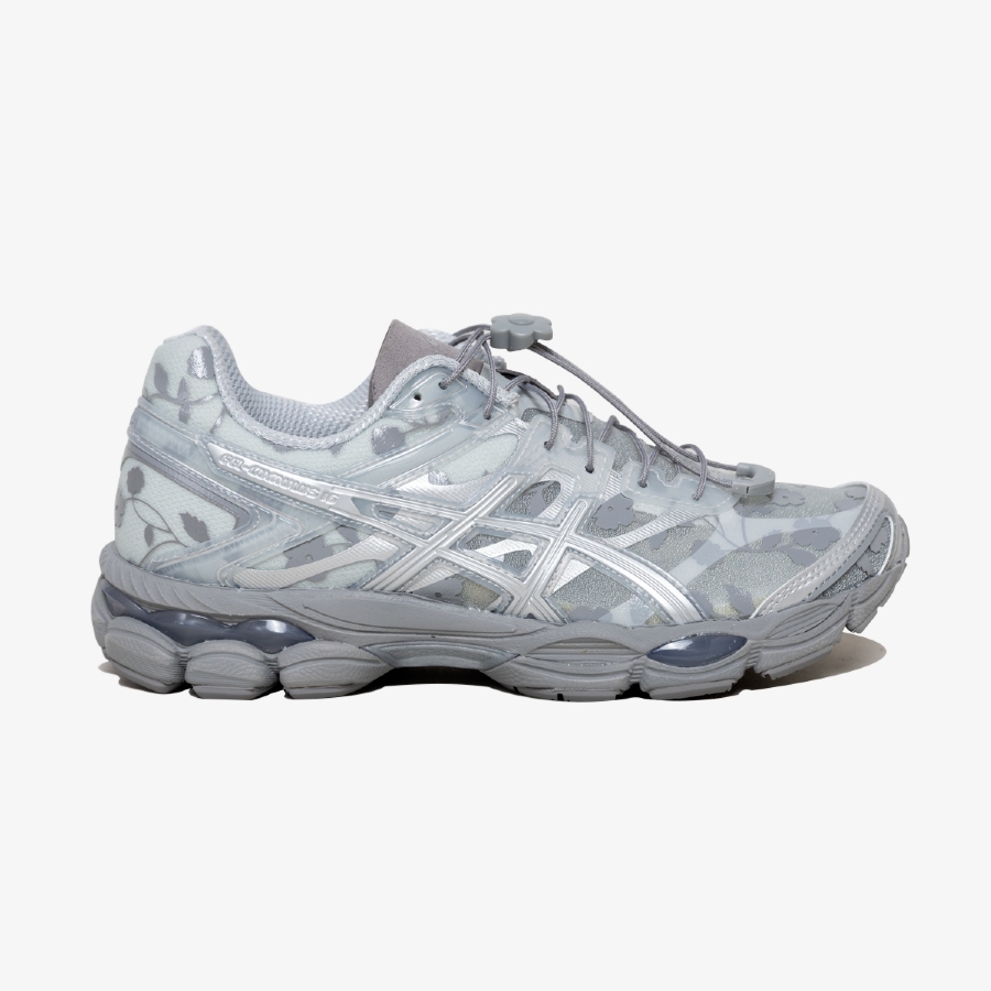 Tênis Asics Gel Cumulus 16 Cecilie Bahnsen 