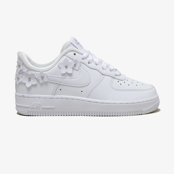 Tênis Nike Air Force 1 Low 07 