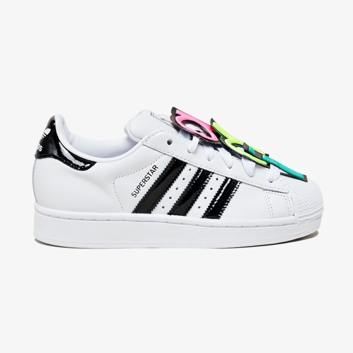 靴 adidas SUPERSTAR Amazon.co.jp: [アディダス] スーパースター SUPERSTAR コアブラック