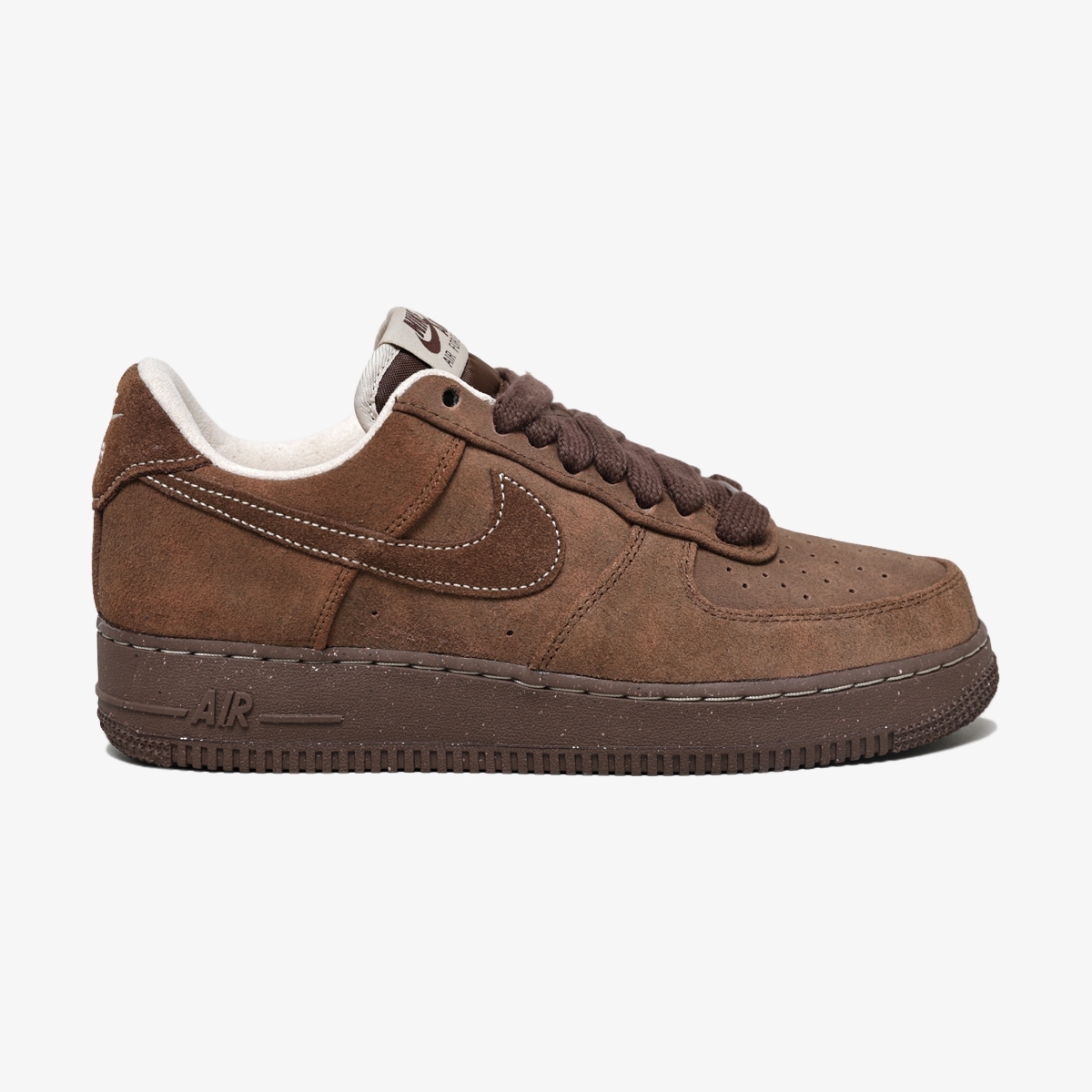 Tênis Nike Air Force 1 Low 07 Suede 