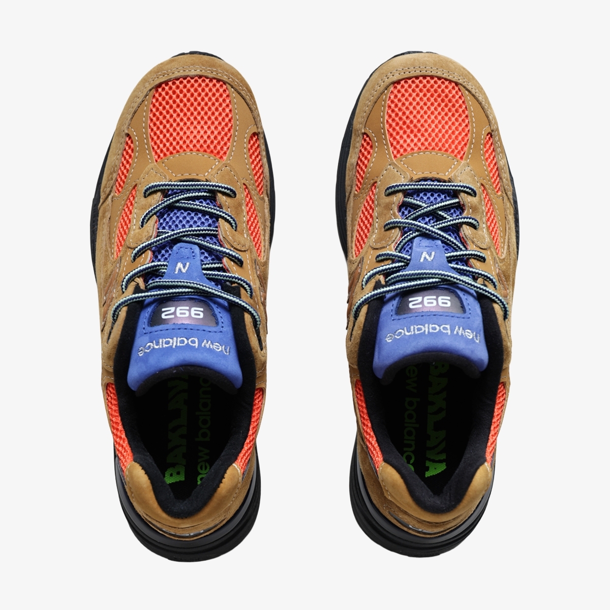 Tênis New Balance 992 X Action Bronson 