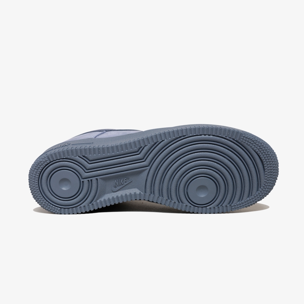 Tênis Nike Air Force 1 Low Retro PRM QS 