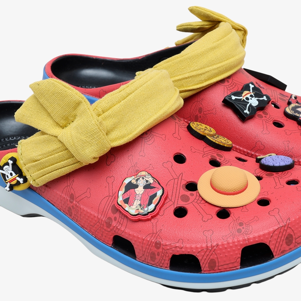 Sandália Crocs Classic Clog X One Piece 
